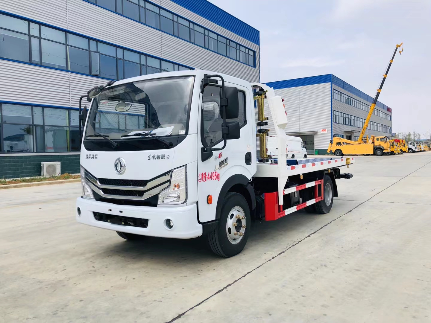 多利卡藍(lán)牌全落地清障車