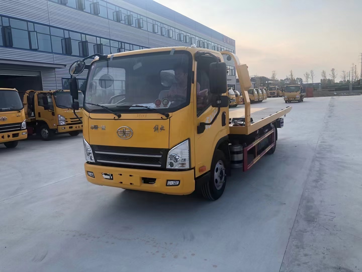 解放虎V藍(lán)牌清障車